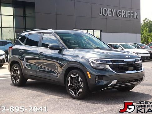 Certified 2024 Kia Seltos SX AWD/4WD image 3