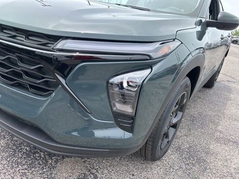 New 2026 Chevrolet Trax LT FWD image 9