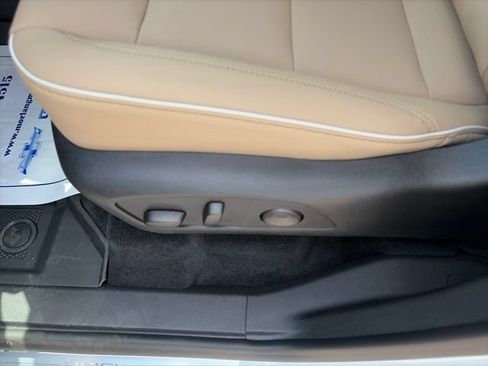 New 2026 Buick Enclave Preferred w/ Power Package AWD/4WD image 18