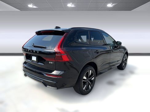 New 2026 Volvo XC60 B5 Core w/ Climate Package AWD/4WD image 9
