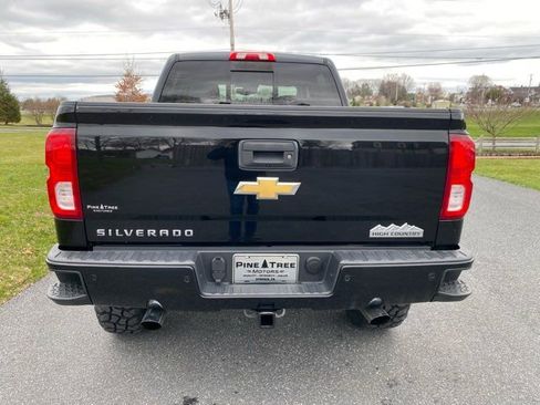 Used 2018 Chevrolet Silverado 1500 High Country image 5
