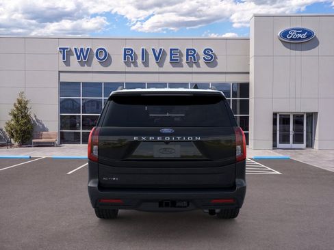 New 2026 Ford Expedition Active RWD image 5