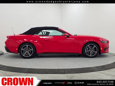 Used 2025 Ford Mustang Convertible RWD image 22