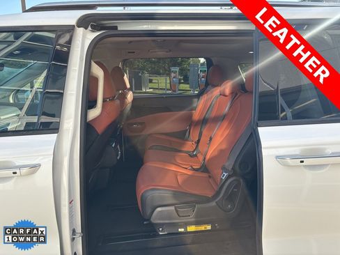 Used 2024 Kia Carnival SX Prestige image 21