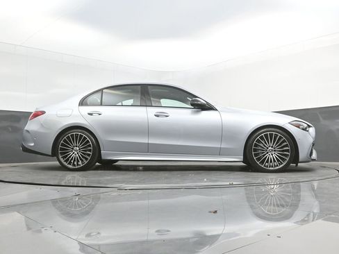 Used 2023 Mercedes-Benz C 300 Sedan image 40