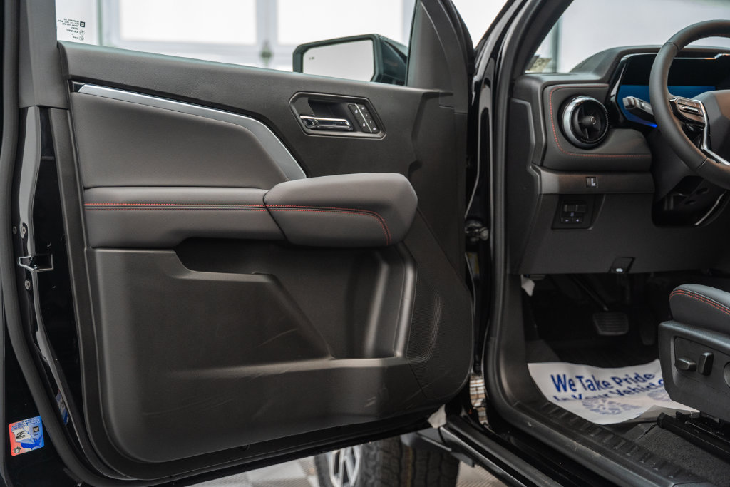 New 2026 Chevrolet Colorado Z71 w/ Technology Package AWD/4WD image 44