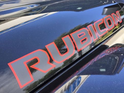 Certified 2021 Jeep Gladiator Rubicon AWD/4WD image 11