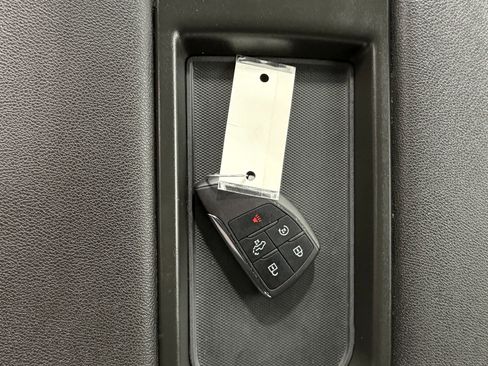 Used 2023 Chevrolet Silverado 1500 LT image 31