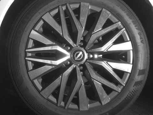 Used 2025 Nissan Altima 2.5 SV FWD image 14