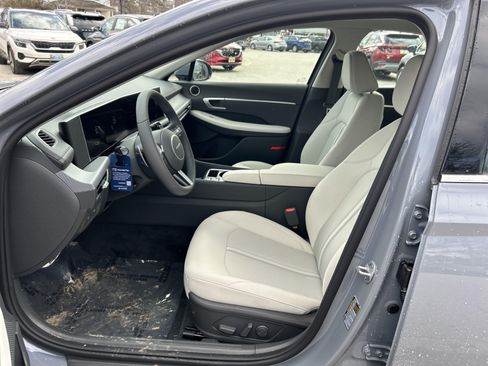 New 2026 Hyundai Sonata SEL FWD image 40