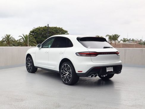 New 2026 Porsche Macan AWD/4WD image 3