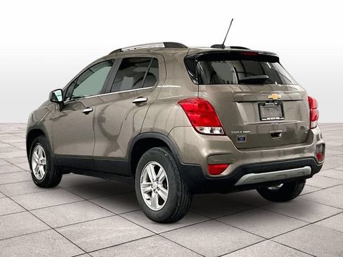 Used 2020 Chevrolet Trax LT w/ LT Convenience Package AWD/4WD image 10