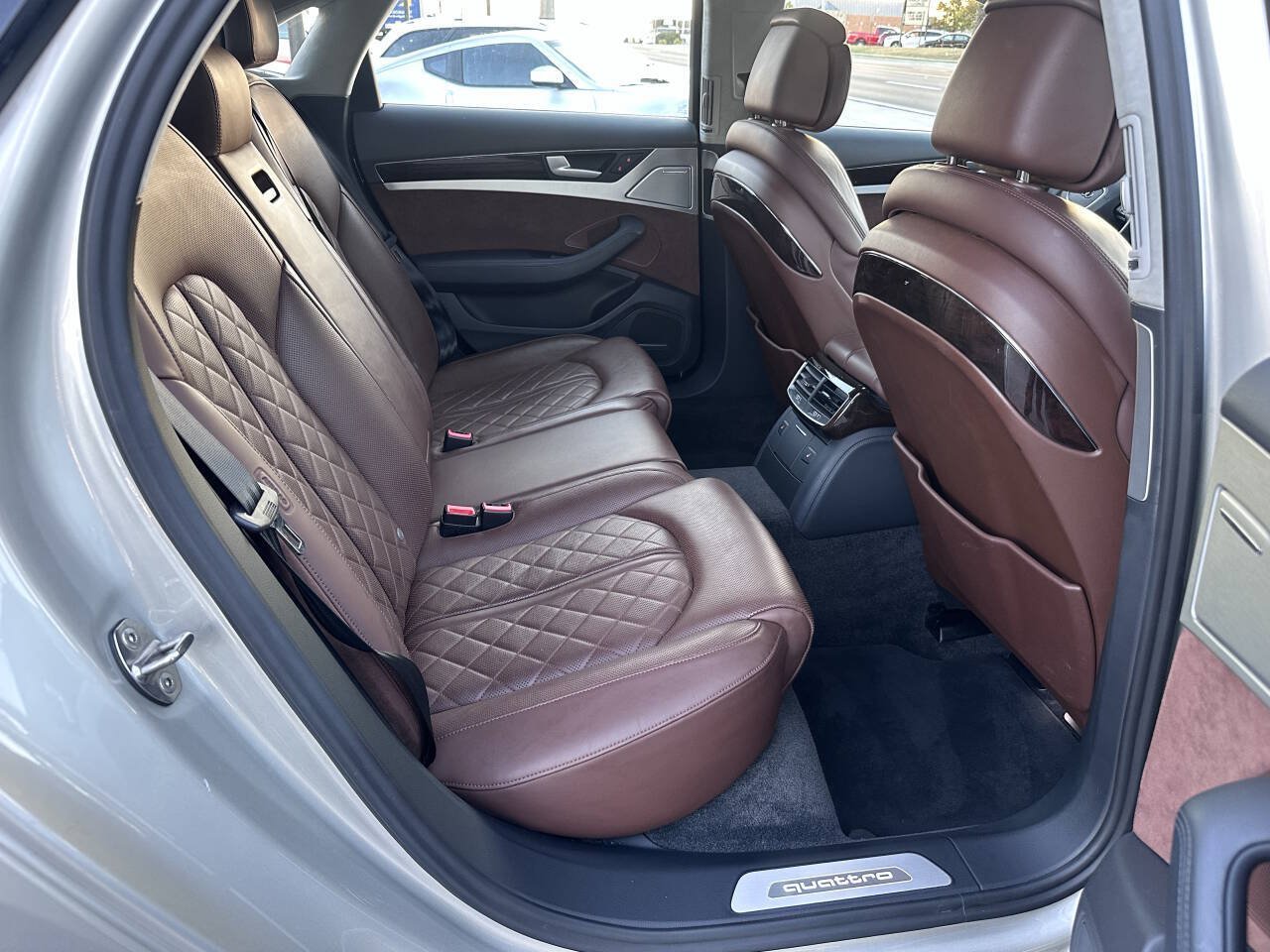Used 2015 Audi A8 4.0T w/ Luxury Package AWD/4WD image 12