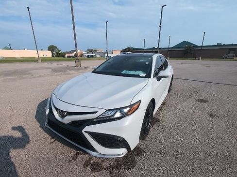 Used 2024 Toyota Camry XSE w/ Navigation Package FWD image 14