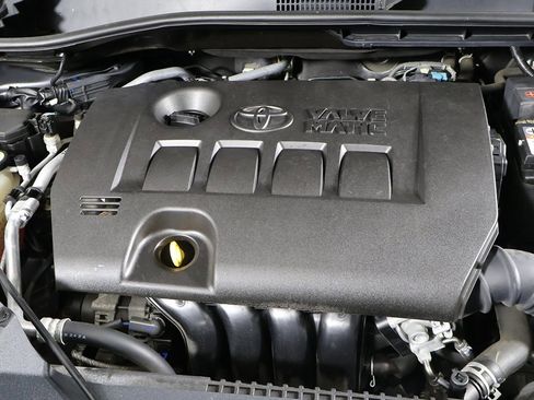 Used 2019 Toyota C-HR LE image 13