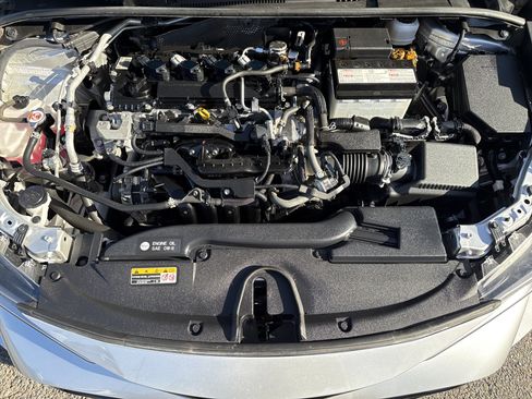 Used 2023 Toyota Corolla SE w/ SE Premium Package FWD image 19