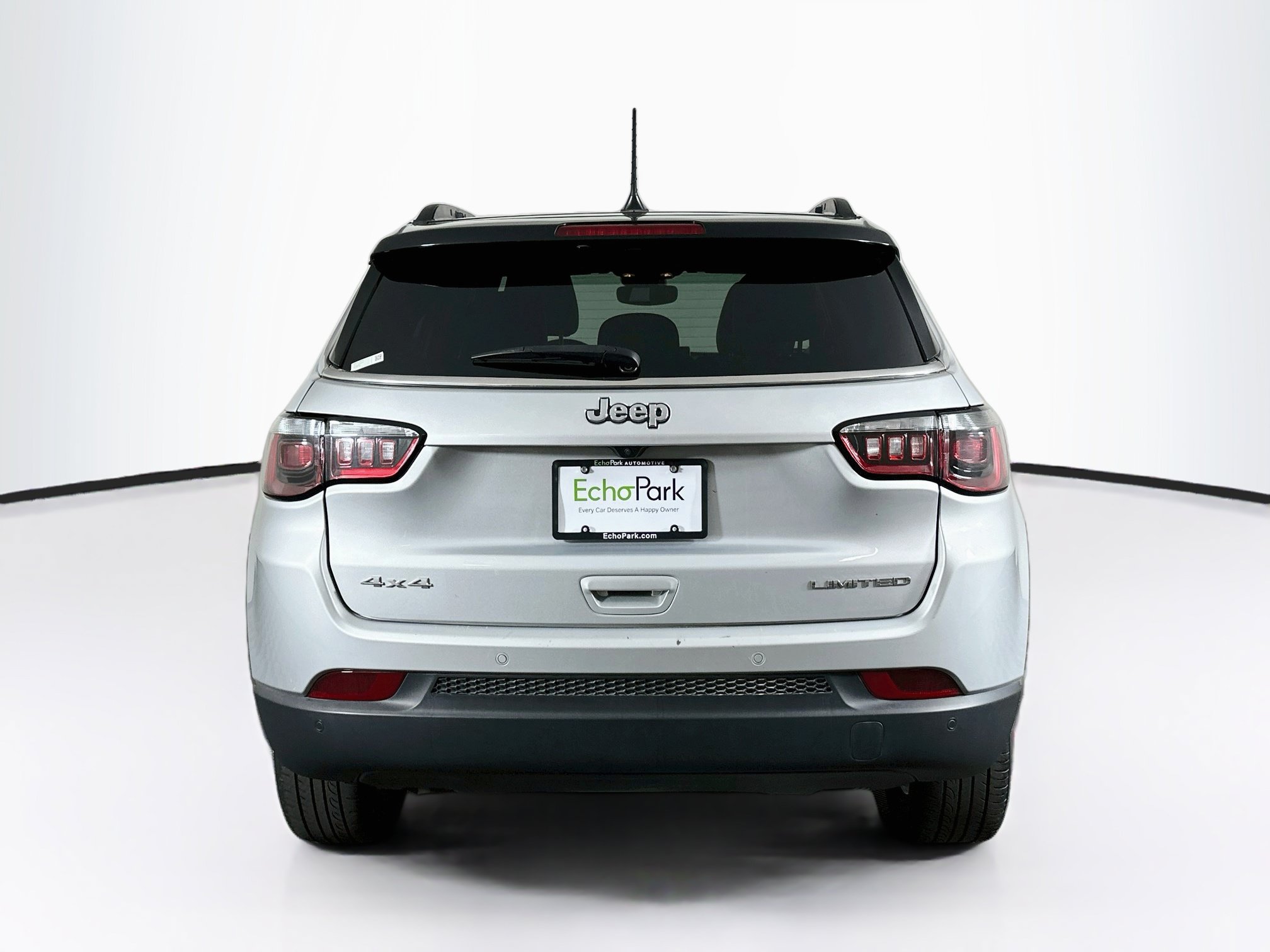 Used 2025 Jeep Compass Limited AWD/4WD image 7