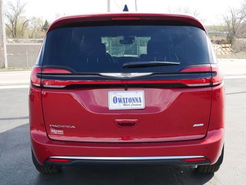 New 2026 Chrysler Pacifica Select image 6