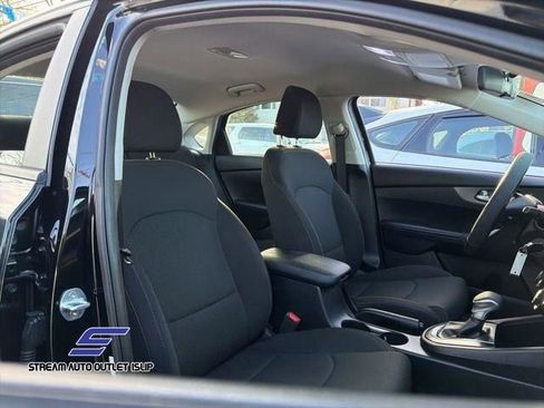 Used 2020 Kia Forte LXS image 6