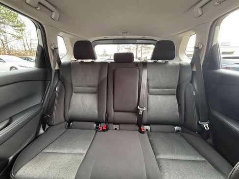 Used 2025 Nissan Rogue SV image 40