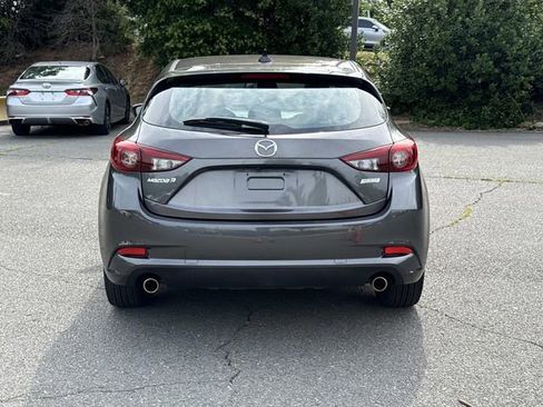 Used 2018 MAZDA MAZDA3 Grand Touring w/ Premium Equipment Package FWD image 3