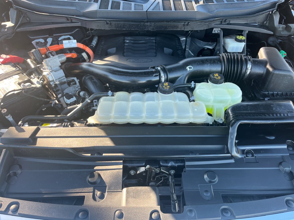 Used 2022 Ford F150 Limited AWD/4WD image 19