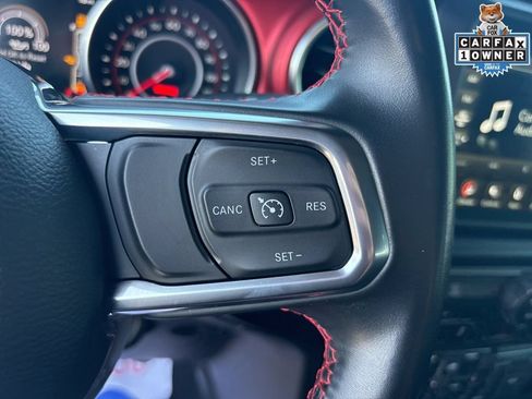 Used 2022 Jeep Gladiator Rubicon AWD/4WD image 18