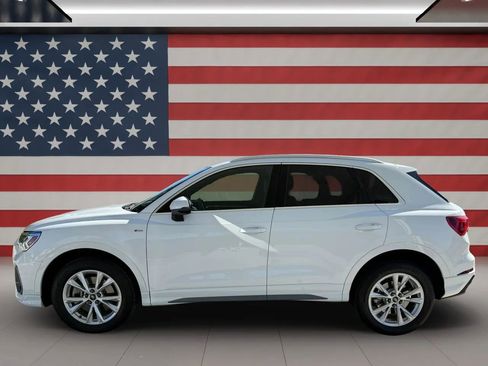 Used 2025 Audi Q3 2.0T Premium image 8