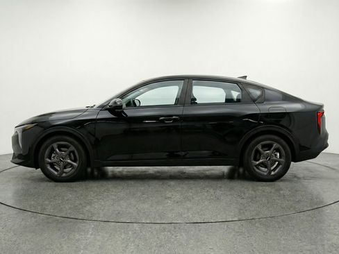 Used 2025 Kia K4 FWD image 5