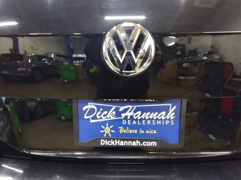 Used 2020 Volkswagen Tiguan S image 18