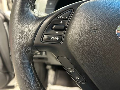 Used 2012 INFINITI G37 x w/ Premium Pkg image 12
