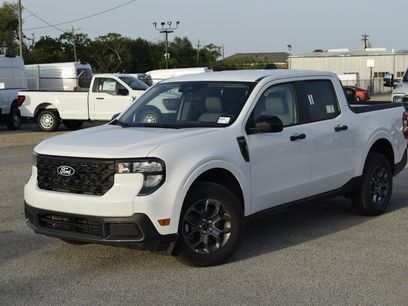 New 2025 Ford Maverick XLT w/ XLT Luxury Package