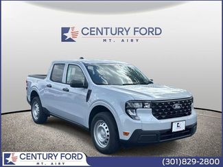 New 2025 Ford Maverick XL image 1