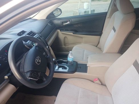 Used 2012 Toyota Camry LE image 5