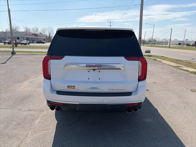 Used 2023 GMC Yukon XL Denali AWD/4WD image 5