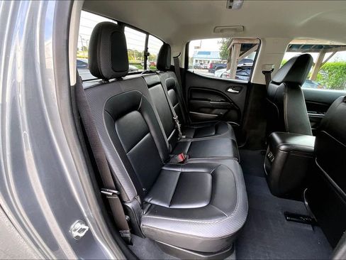 Used 2022 GMC Canyon AT4 image 26