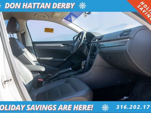 Used 2017 Volkswagen Passat 1.8T R-Line image 17