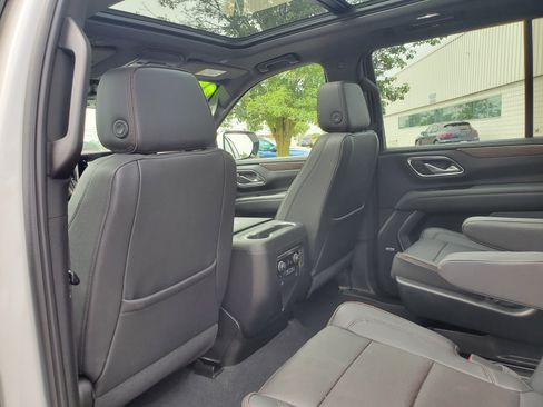 Used 2023 Chevrolet Tahoe High Country AWD/4WD image 32