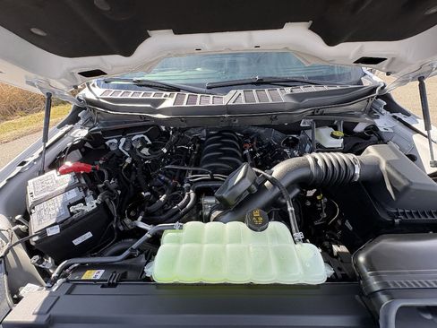 New 2026 Ford F150 Lariat w/ Equipment Group 501A Mid AWD/4WD image 16