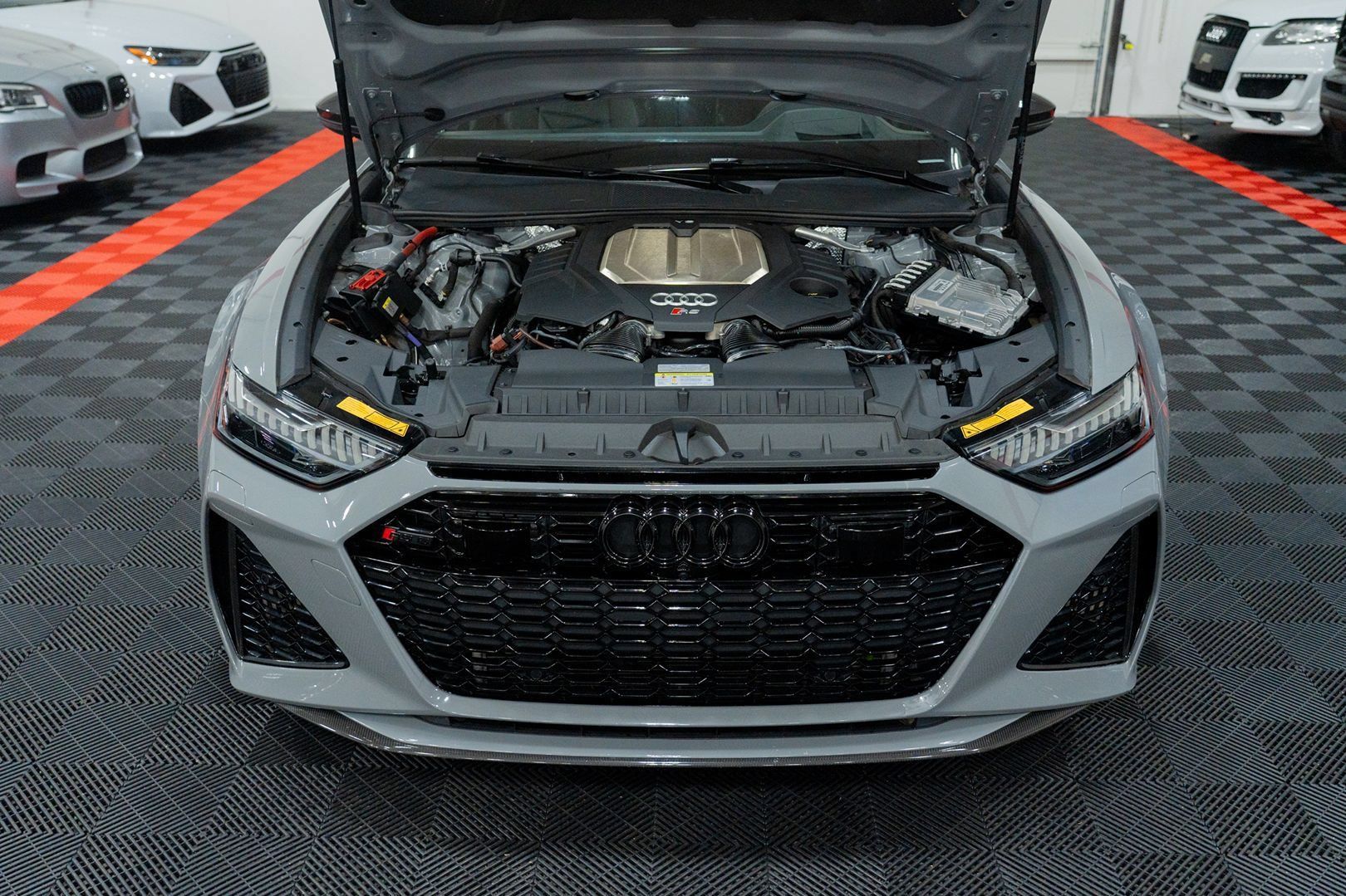 Used 2022 Audi RS 6 w/ Carbon Optic Package AWD/4WD image 56
