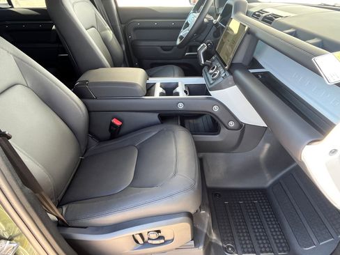 New 2026 Land Rover Defender 110 S image 25