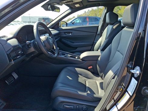 Used 2025 Honda Accord Sport image 13