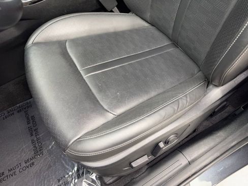 Used 2024 Kia Sorento SX FWD image 28