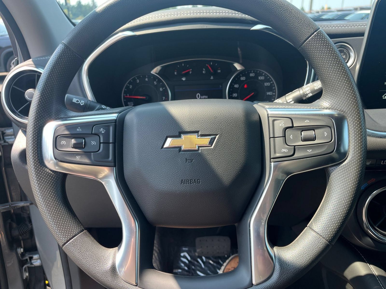 Used 2025 Chevrolet Blazer LT FWD image 28