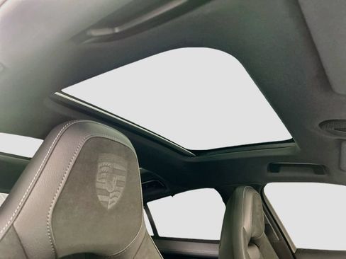 Certified 2025 Porsche Panamera 4 AWD/4WD image 20