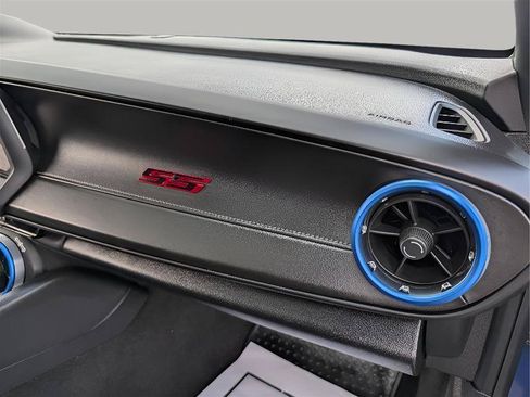 Used 2020 Chevrolet Camaro SS RWD image 30