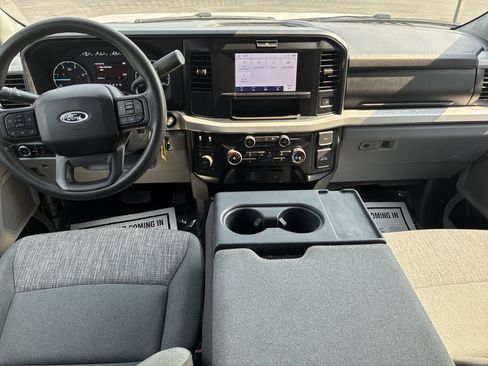 Used 2025 Ford F250 XLT AWD/4WD image 32