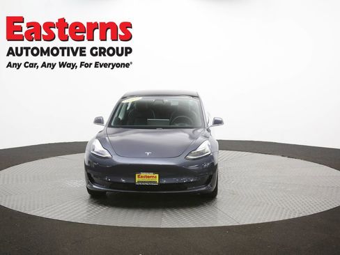 Used 2019 Tesla Model 3 Standard Range Plus RWD image 47