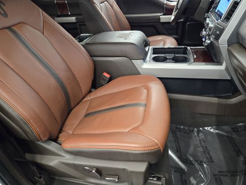 Used 2022 Ford F250 King Ranch w/ King Ranch Ultimate Package image 12