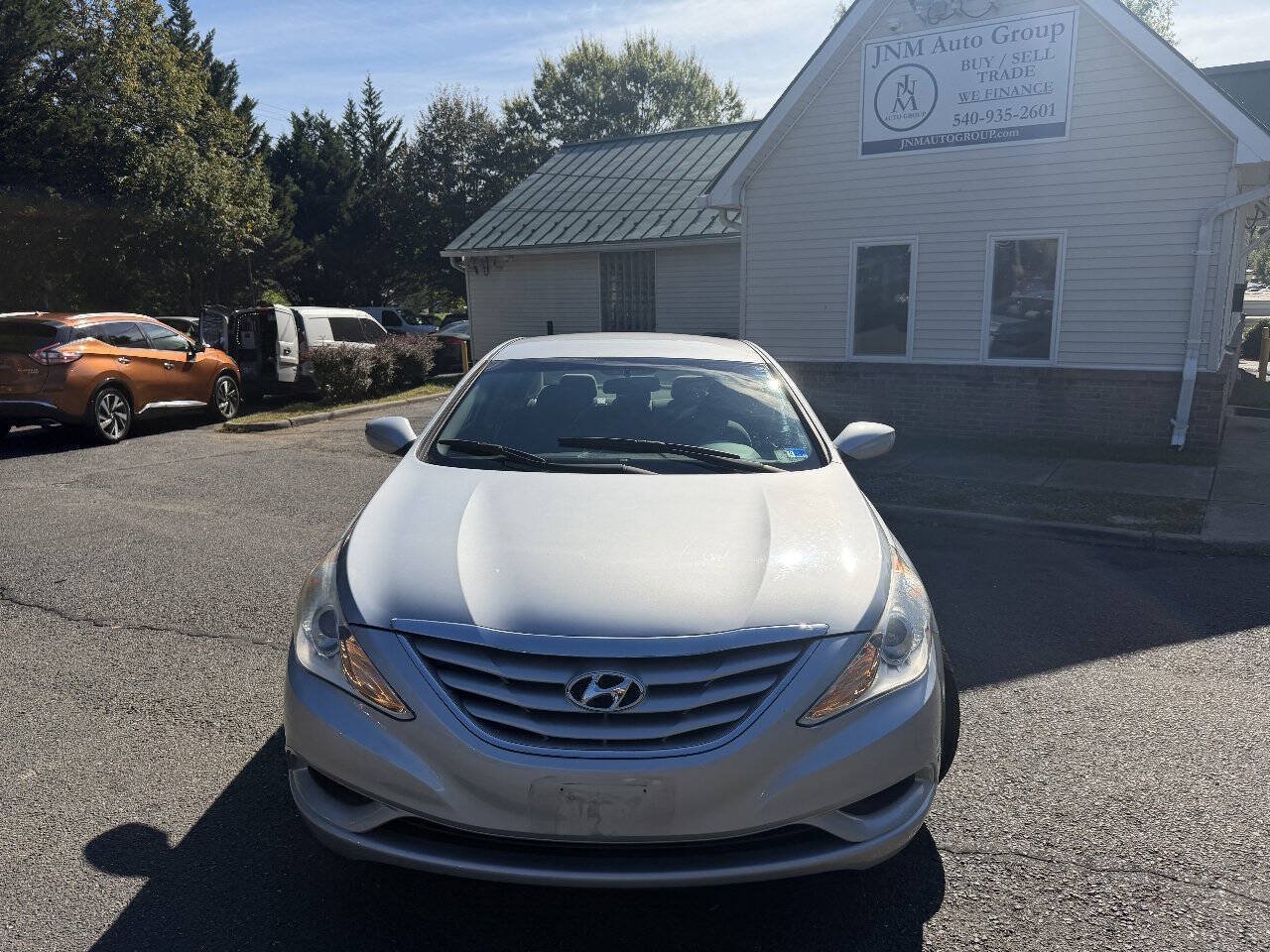 Used 2011 Hyundai Sonata GLS w/ Popular Equipment Pkg 2 FWD image 2